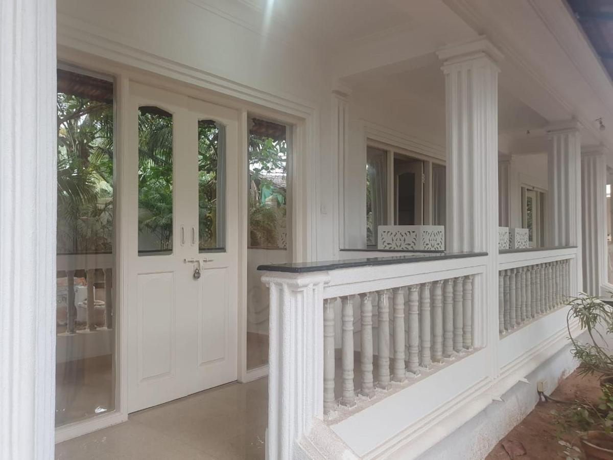 Lillywoods Zac Beach Resort, Calangute Old Goa Exterior photo