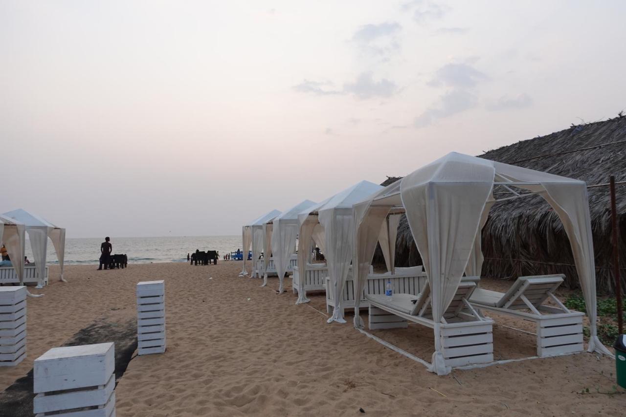 Lillywoods Zac Beach Resort, Calangute Old Goa Exterior photo
